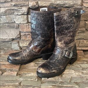 Frye Veronica Distressed Leather Boots